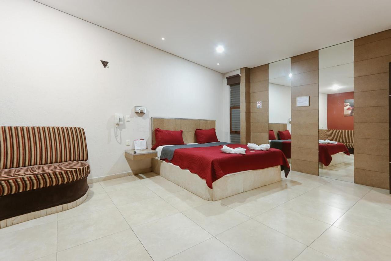 Auto Hotel Las Maravillas Santa Cruz Xoxocotlan Exterior photo