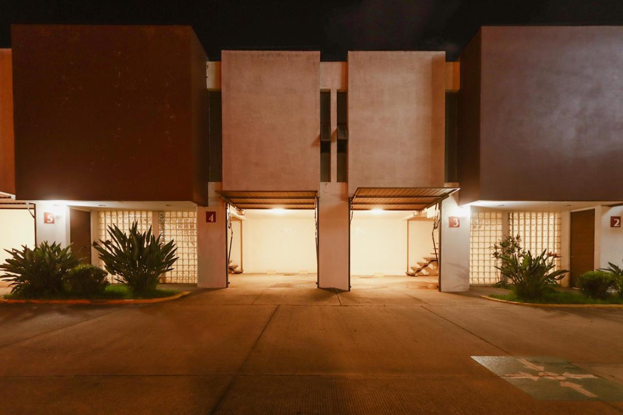 Auto Hotel Las Maravillas Santa Cruz Xoxocotlan Exterior photo