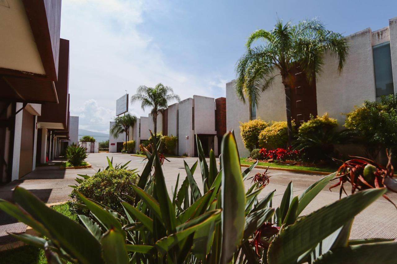 Auto Hotel Las Maravillas Santa Cruz Xoxocotlan Exterior photo